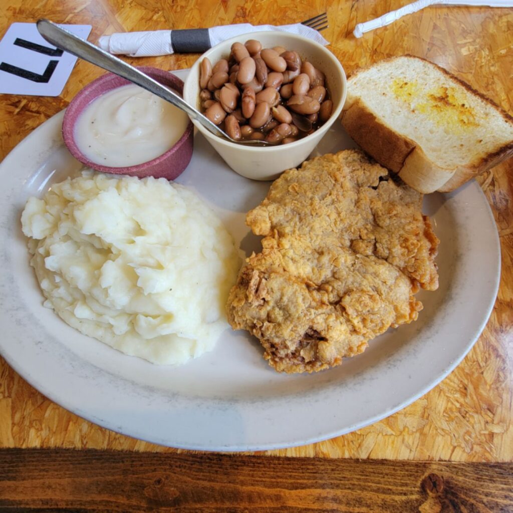 Chuckwagon Bar-B-Que & Grill 5
